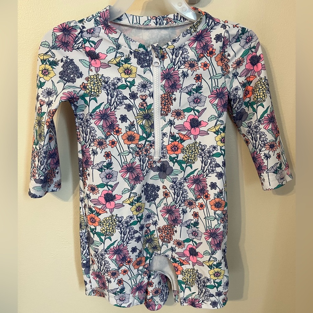 🔆Baby Gap Rash Guard Swim Suit Size 6-12 Months